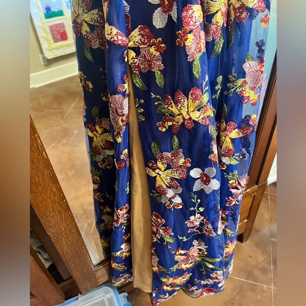 Exquisite Marchesa Notte Floral Print Long Gown - Size 2 (Medium) - Picture 8 of 16
